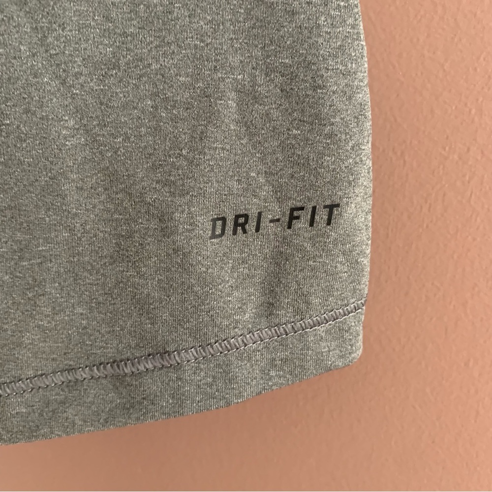 Nike pro cool Dri-fit tank top gray size XS - Picture 5 of 6